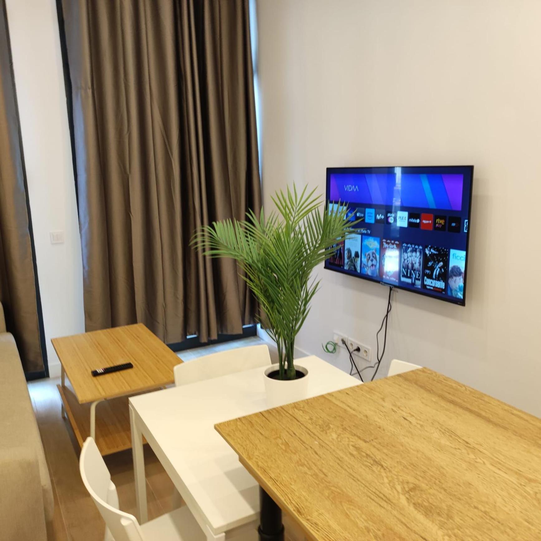 Av. Asturias Apartamento マドリード エクステリア 写真